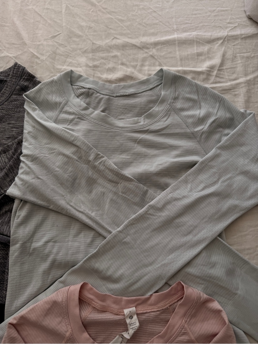 Lot of 4 lululemon athletica swiftly tech long -Sleeve Pink, Black, Gray, Mint - Picture 6 of 8